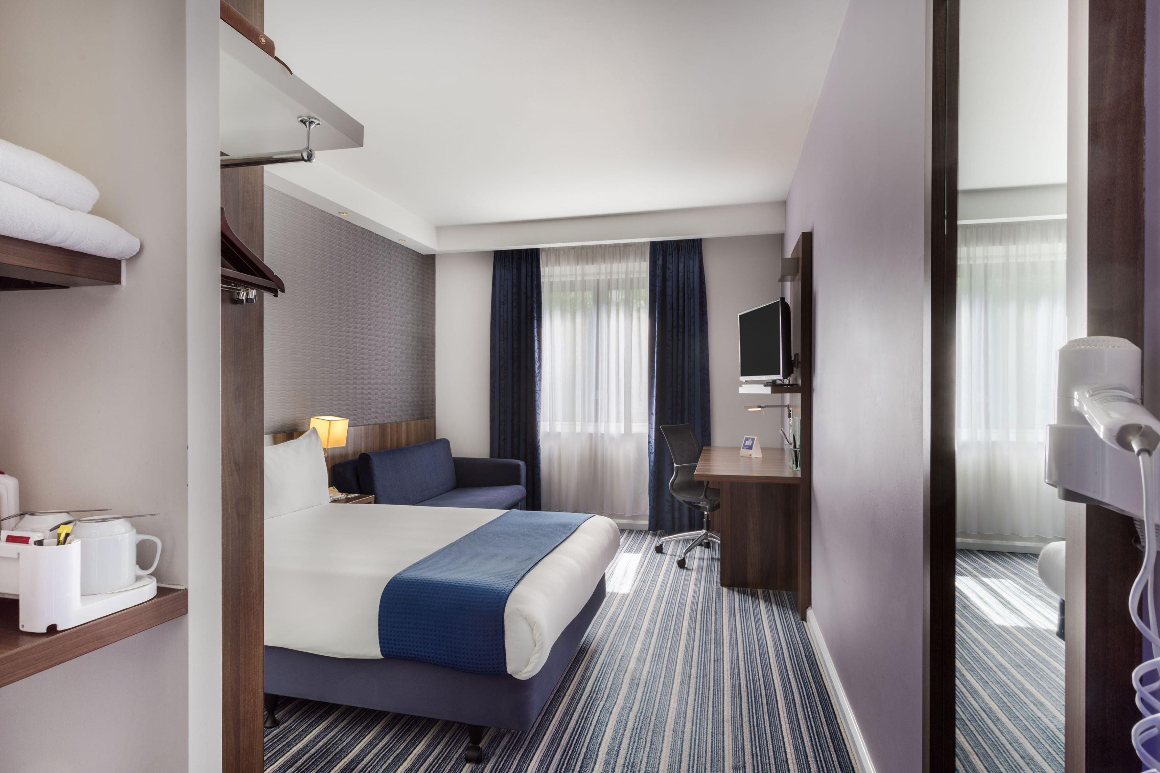 Holiday Inn Express Colchester By Ihg Esterno foto