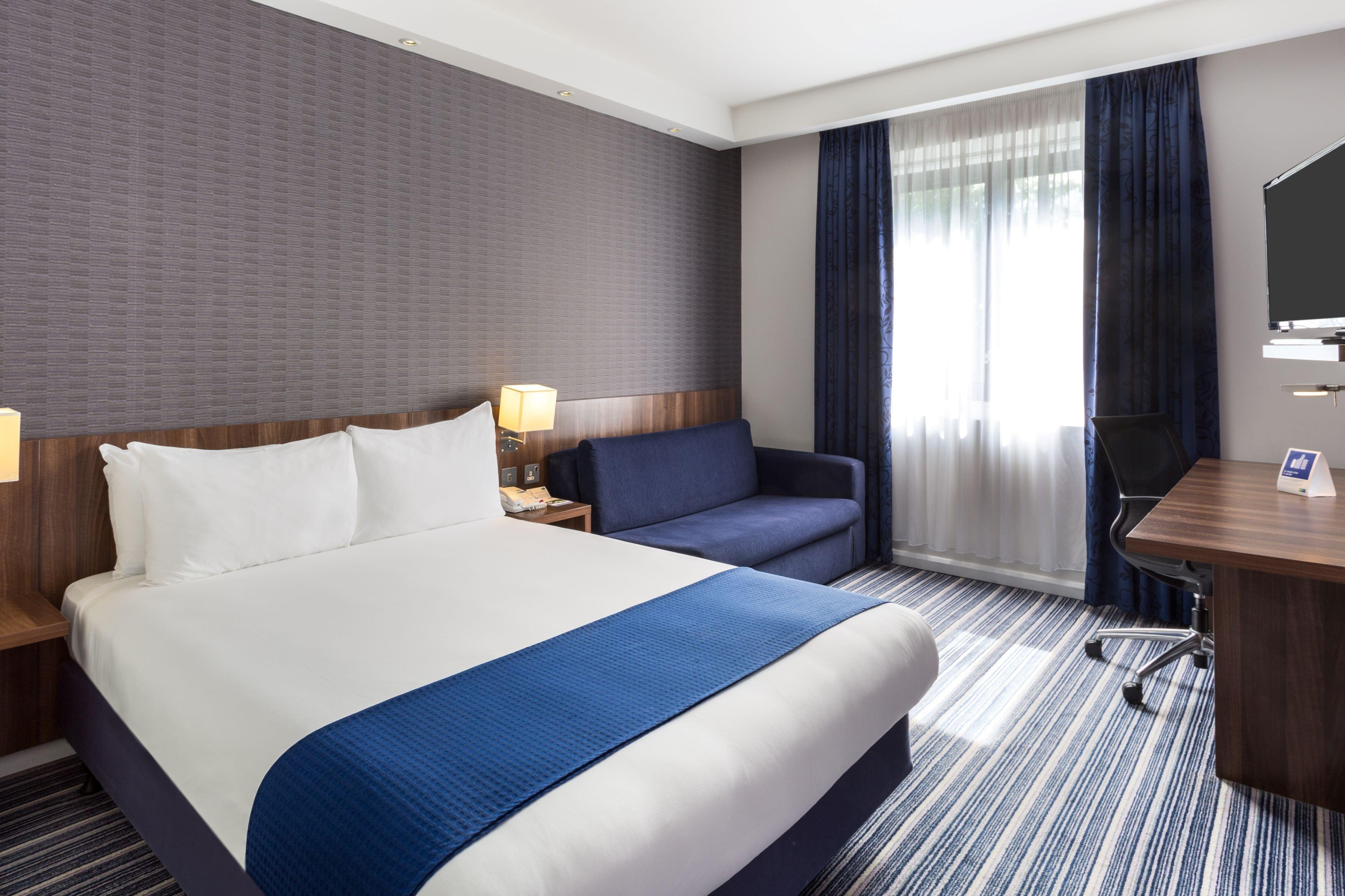 Holiday Inn Express Colchester By Ihg Esterno foto