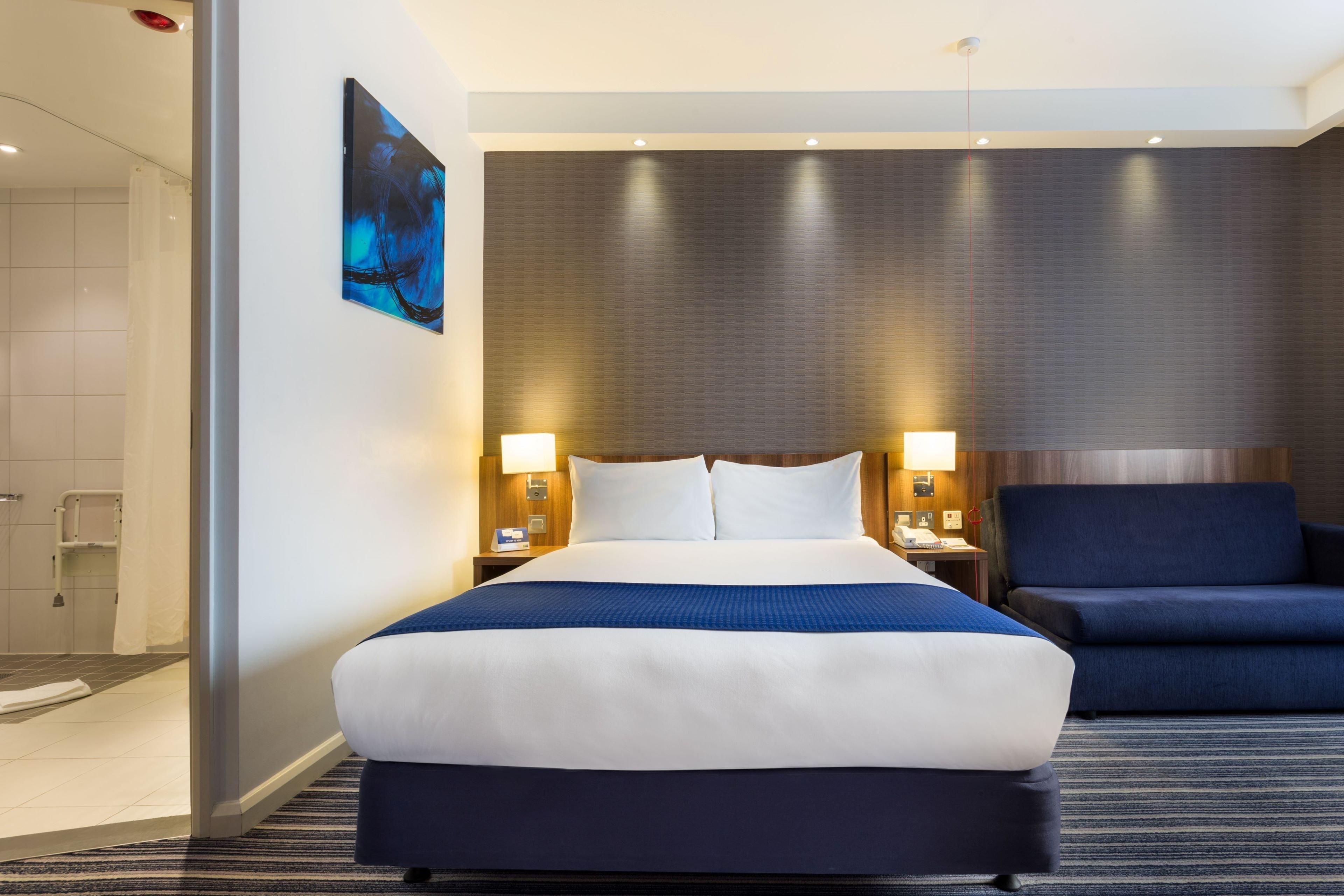 Holiday Inn Express Colchester By Ihg Esterno foto