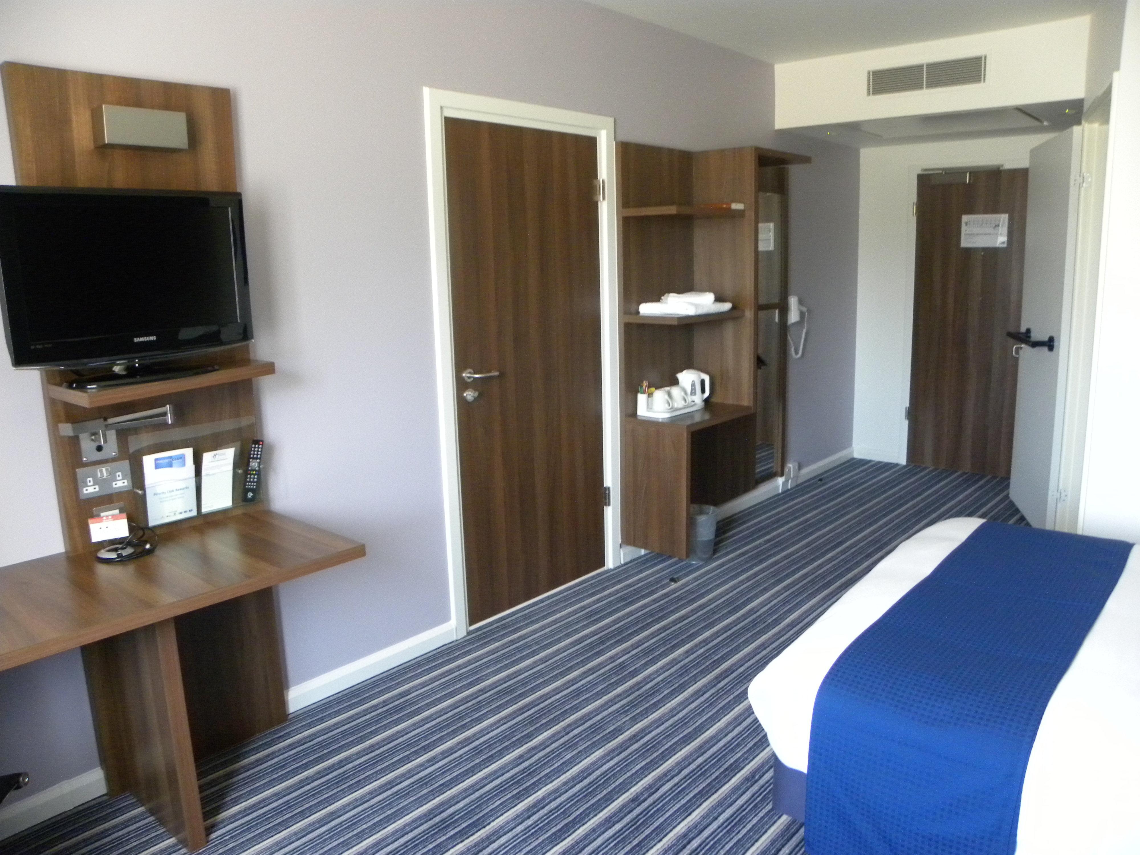 Holiday Inn Express Colchester By Ihg Esterno foto