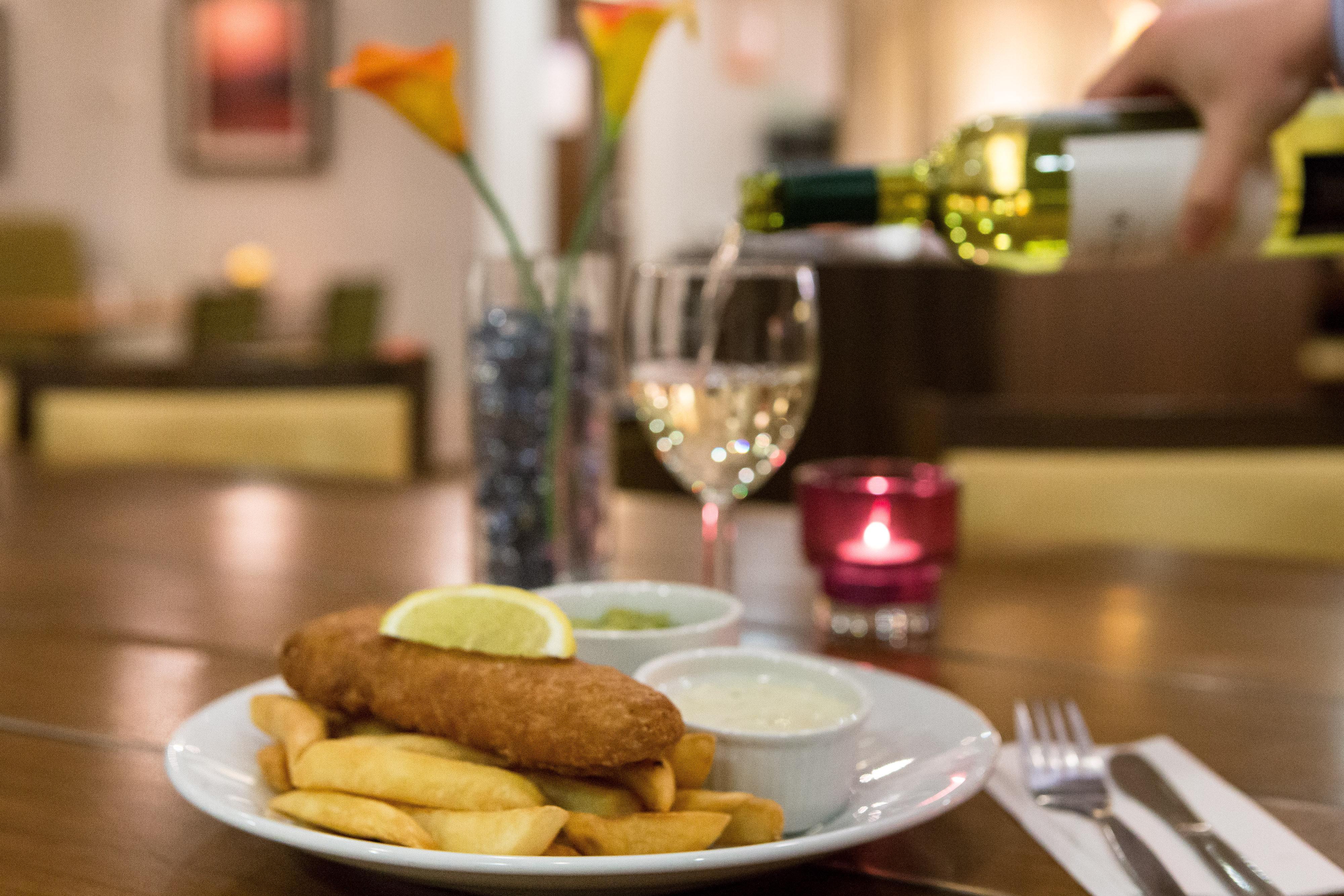 Holiday Inn Express Colchester By Ihg Esterno foto