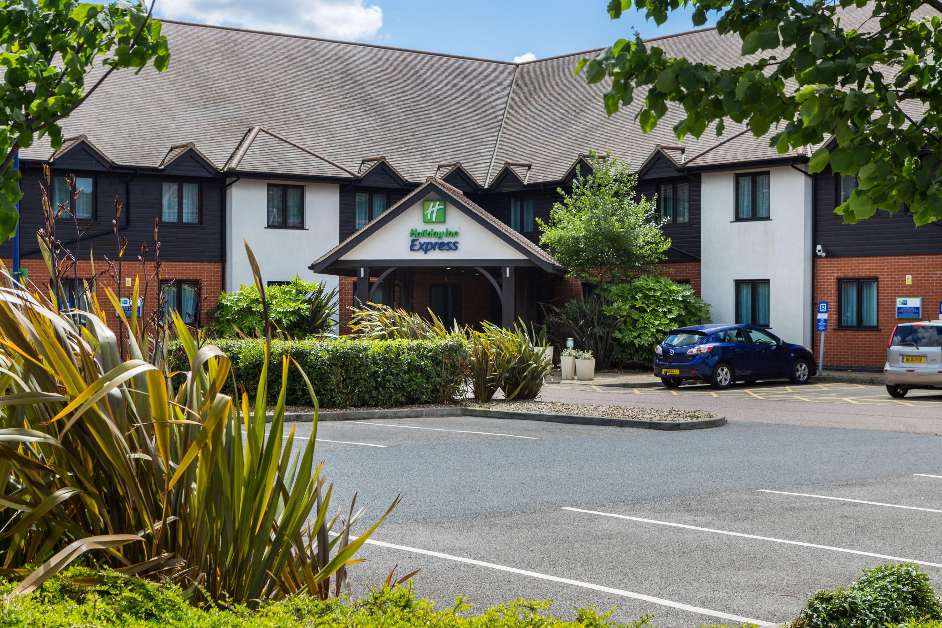 Holiday Inn Express Colchester By Ihg Esterno foto
