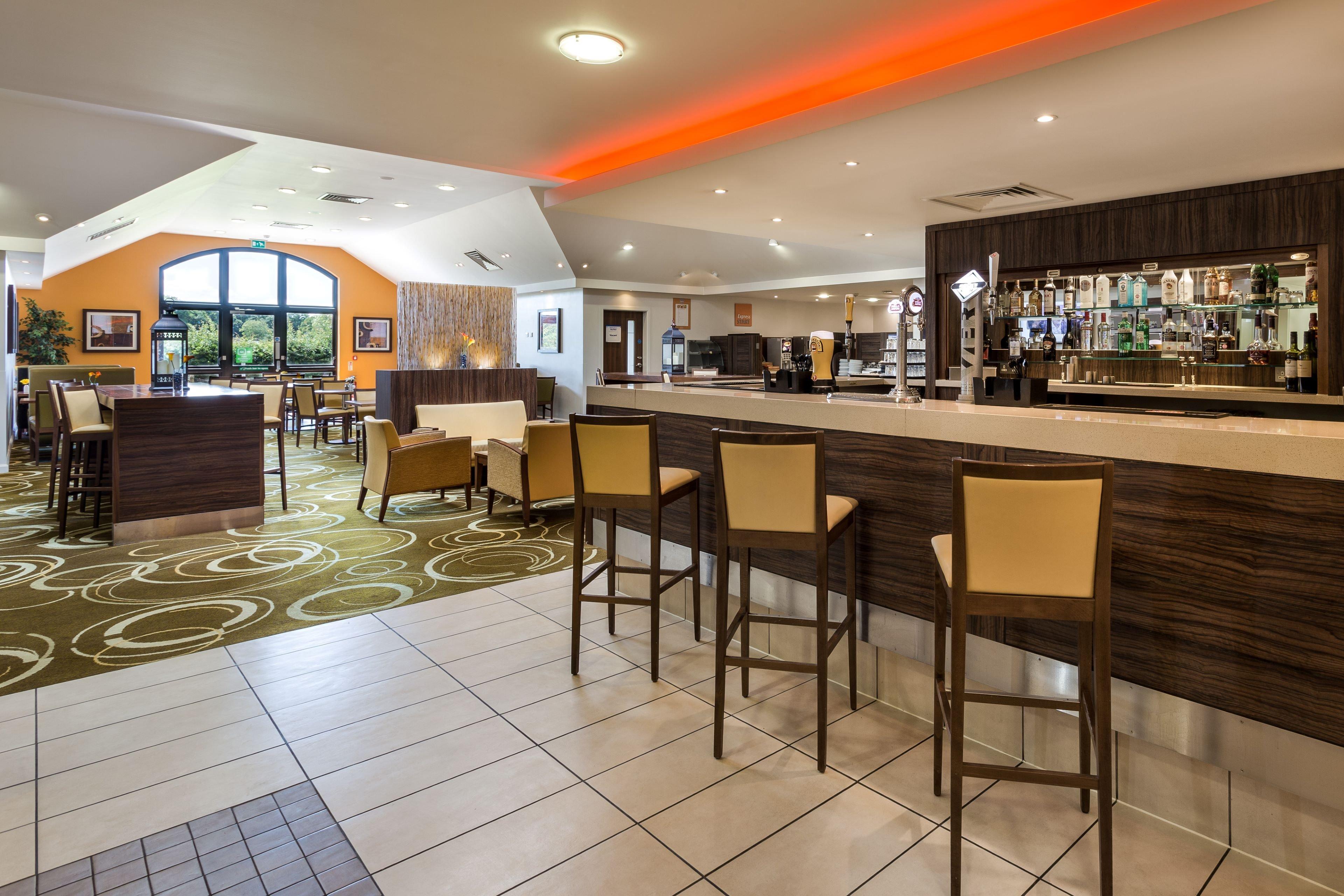 Holiday Inn Express Colchester By Ihg Esterno foto