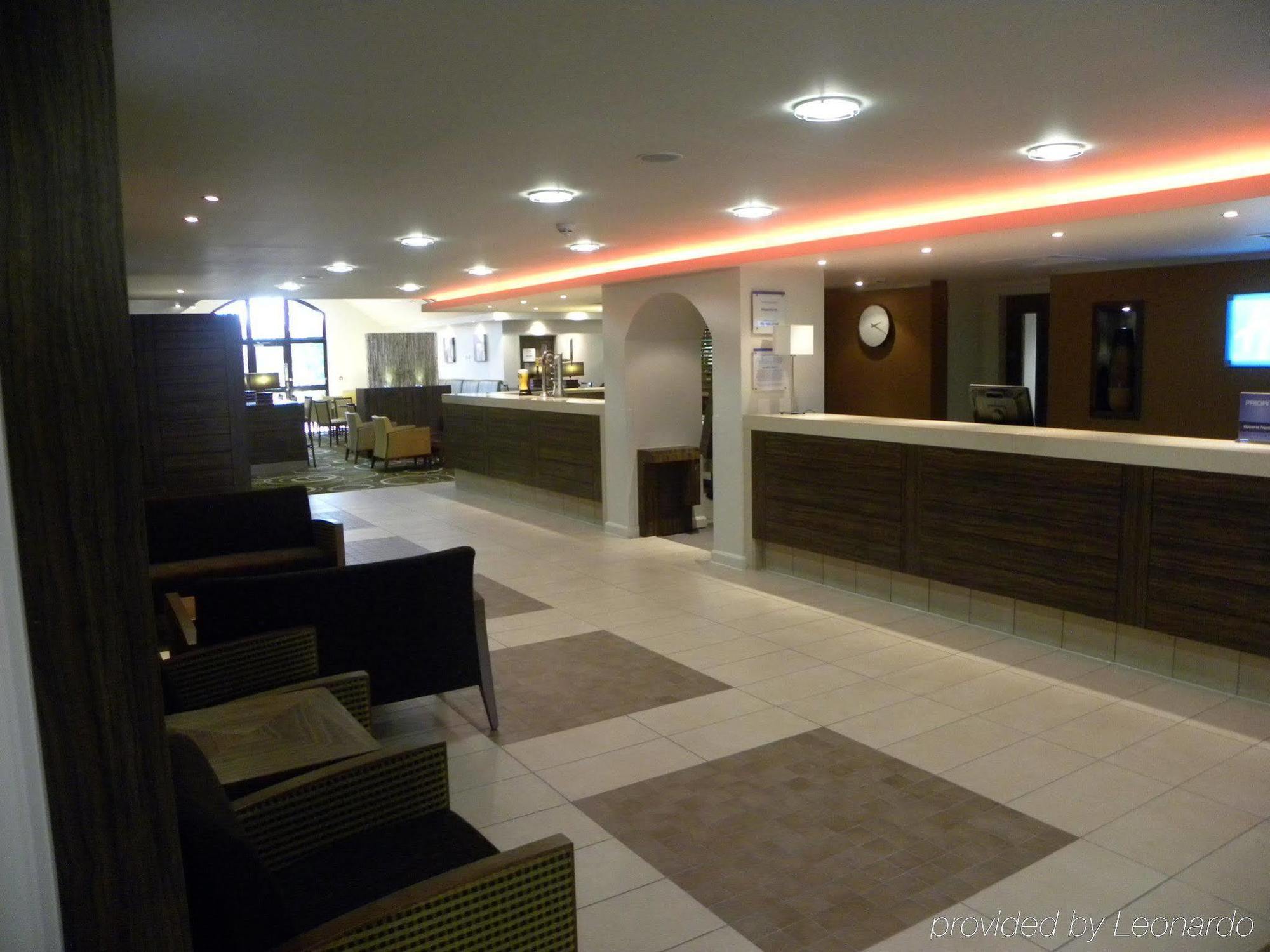 Holiday Inn Express Colchester By Ihg Interno foto